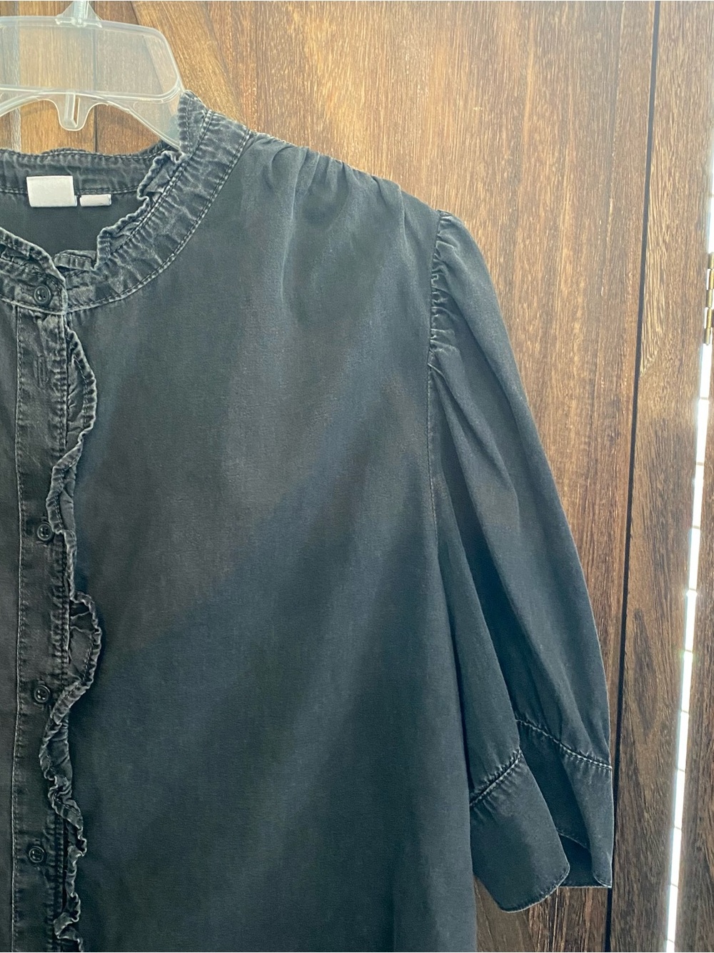 GAP Black Ruffle-Trim Button Front Blouse - Picture 5 of 10